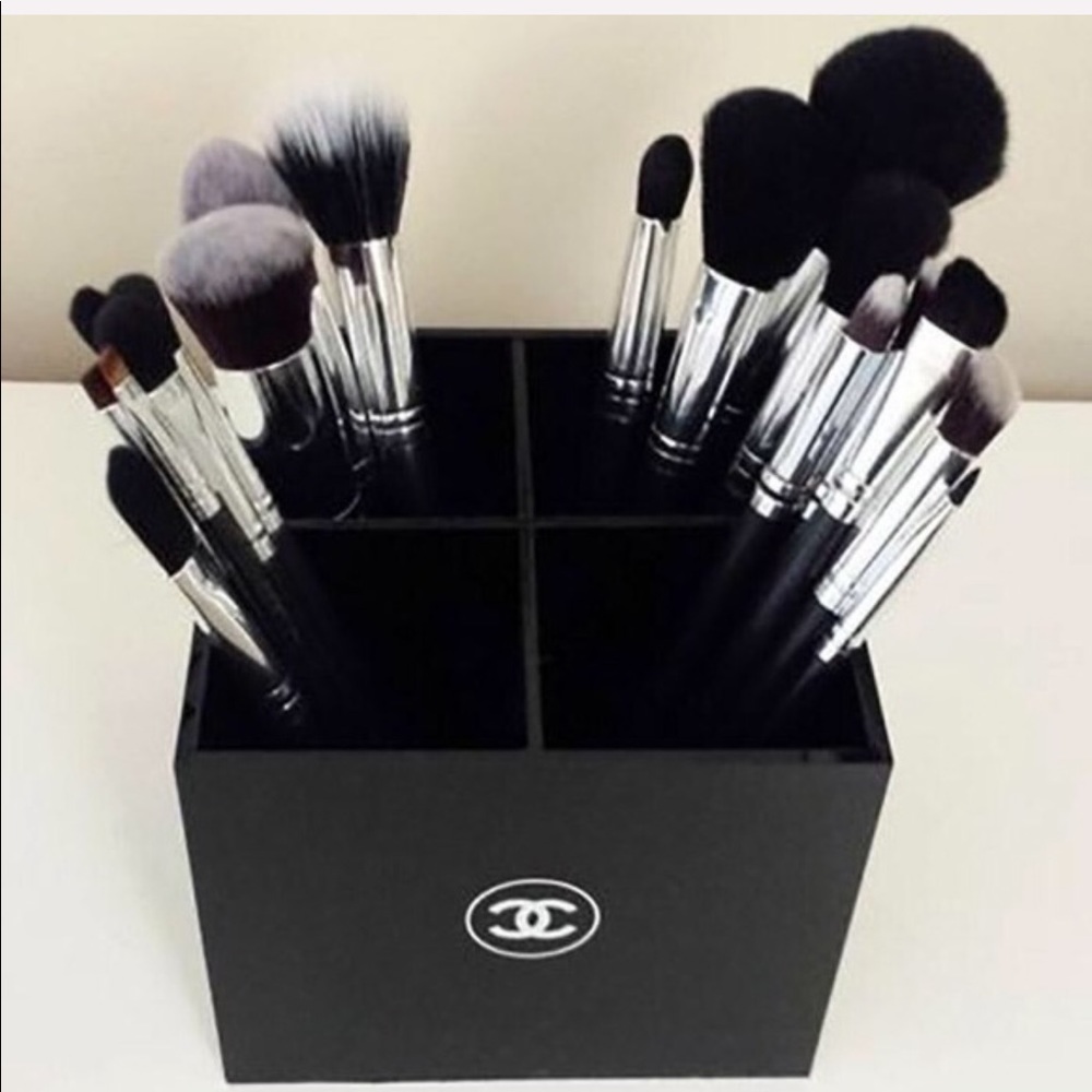 CHANEL Makeup Brush Holder